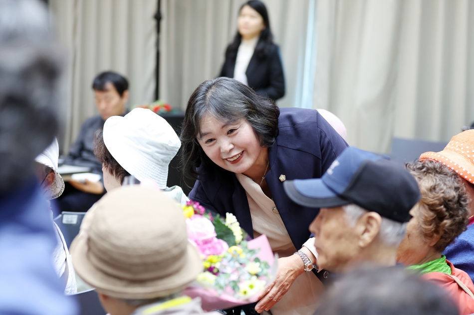 제53회 어버이날 행사_21