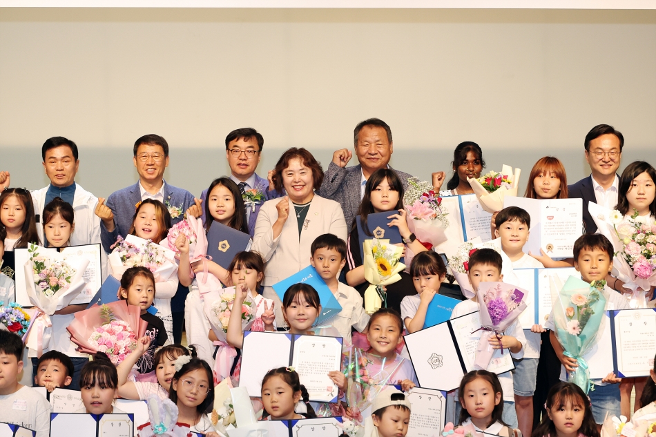 시흥시 학원연합회 효 미술대회 시상식_7