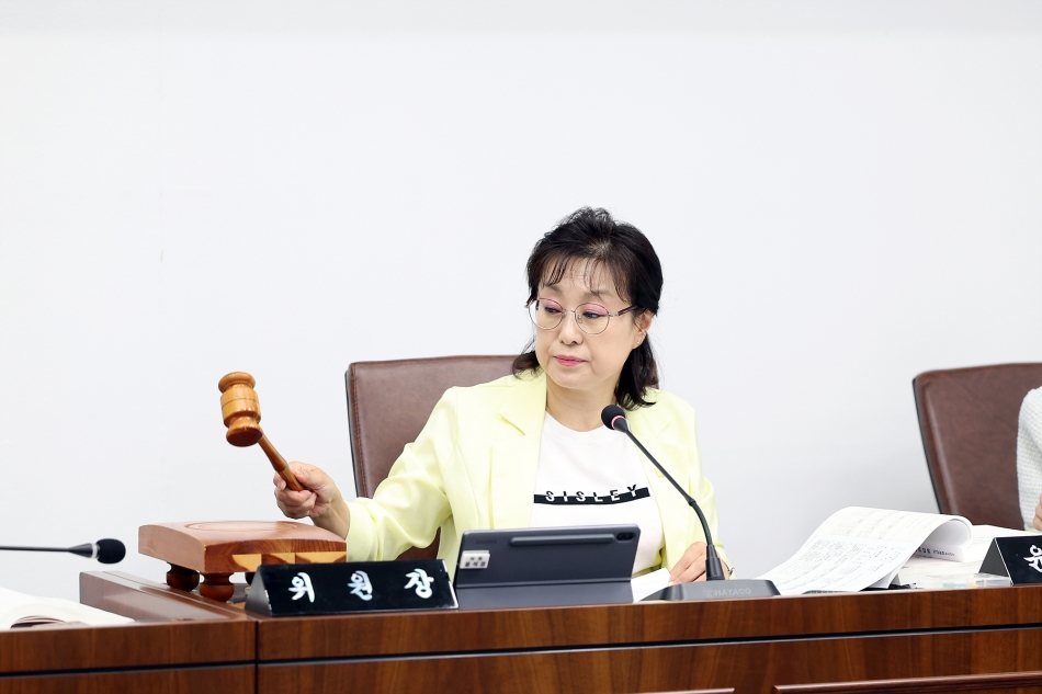  제328회 시흥시의회(정례회) 예산결산위원회_1