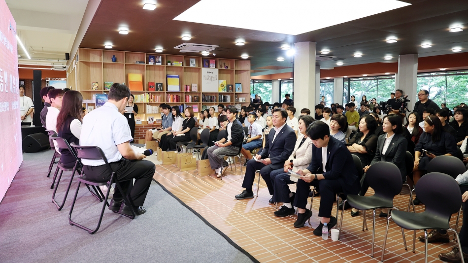 2025년 시흥시인재양성재단 장학증서 수여식_0