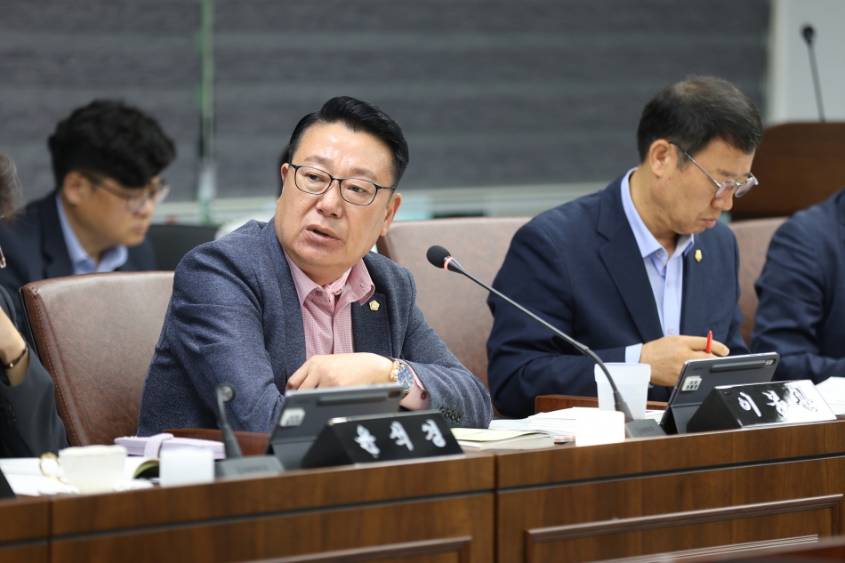 10월 의원간담회_6
