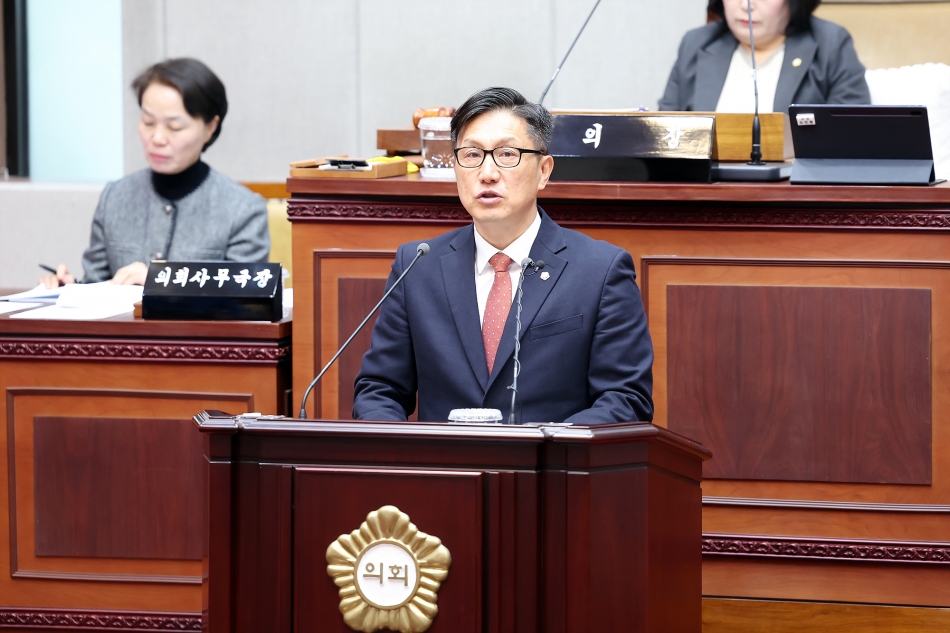 제332회 시흥시의회(제2차정례회) 제1차 본회의_5
