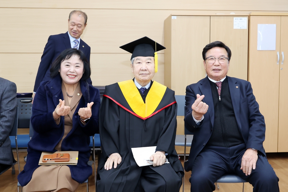 제11기 시흥연꽃노인대학 졸업식_3