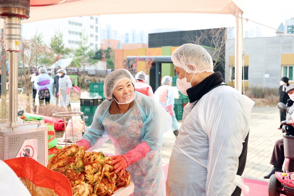 장곡복지관, LH와 함께하는 손 맛잔치 김치 체험_6